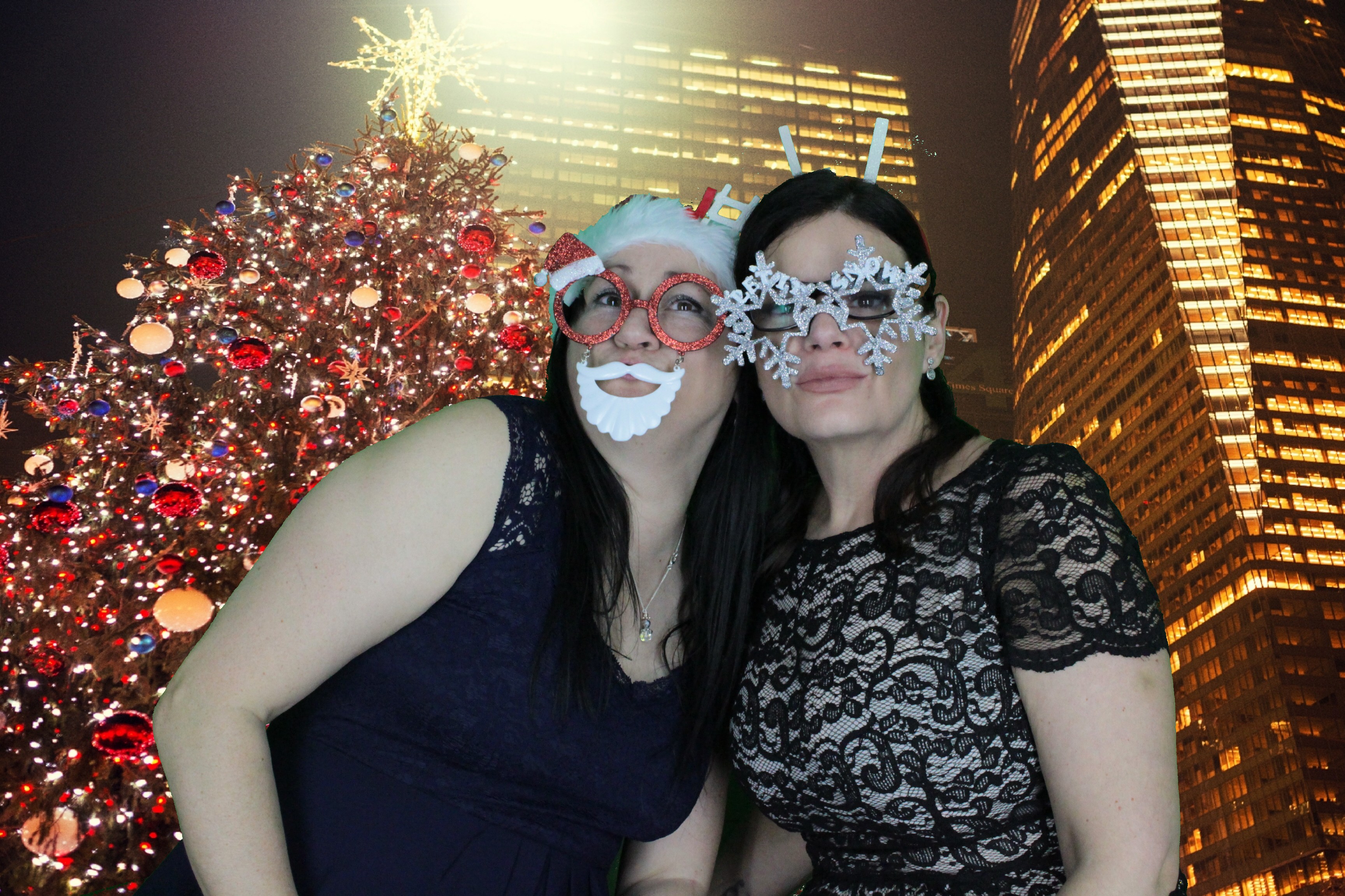 Upavon Officers' Mess Christmas Party | View more photos from the event at gallery.myphotoboothexperience.co.uk/u/MyPhotoBoothExperienceLtd/Upavon-Officers-Mess-Christmas-Party